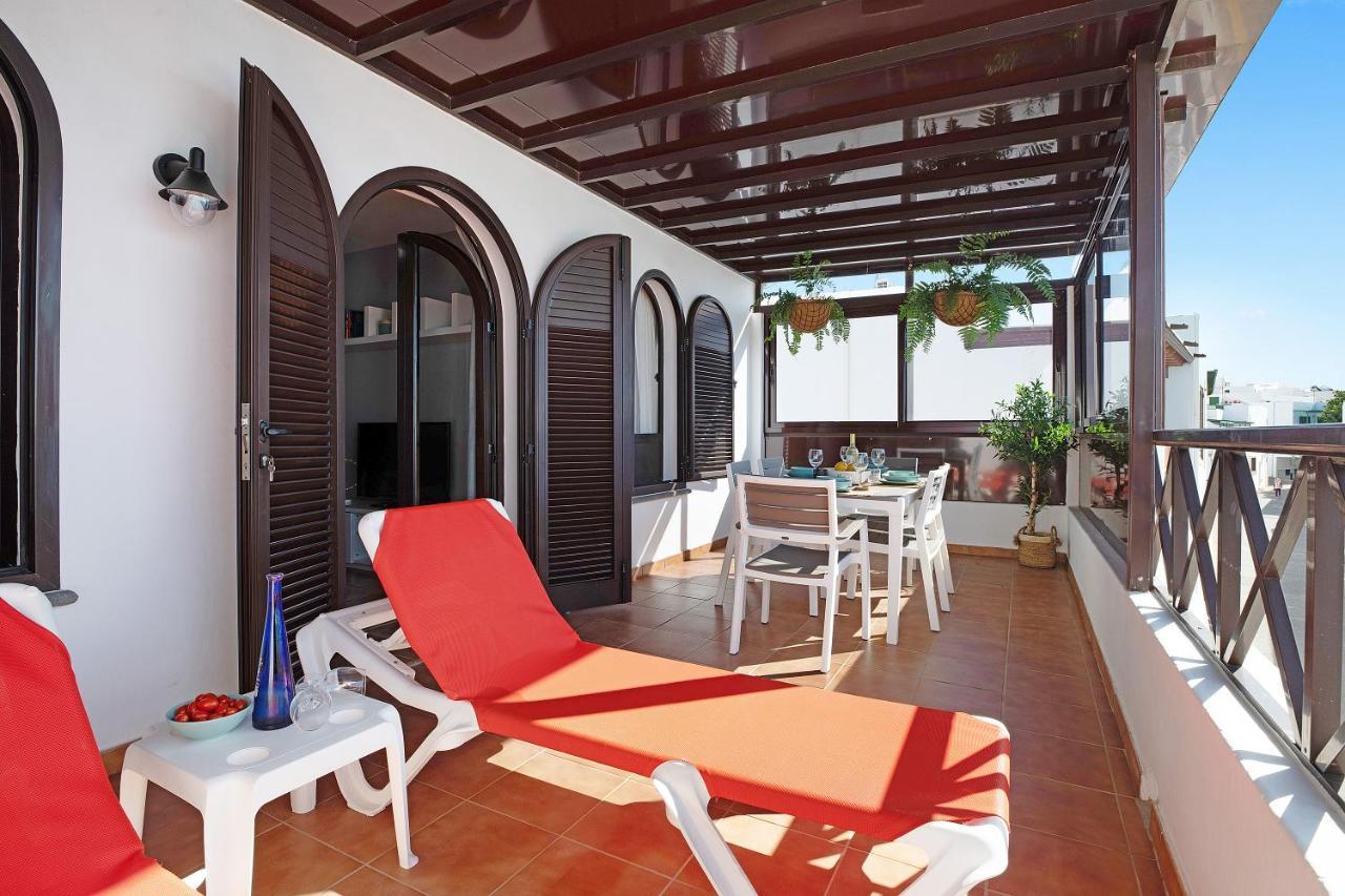 Apartamentos La Estrella III Плая Бланка Екстериор снимка