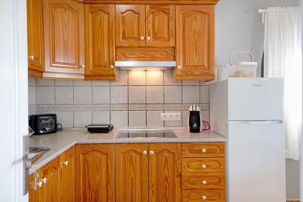 Apartamentos La Estrella III Плая Бланка Екстериор снимка